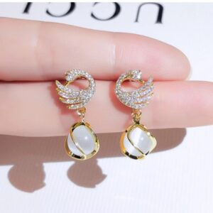 Duck Pearl Earring